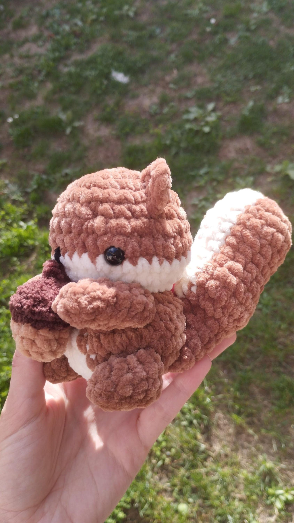 Peluche écureuil au crochet