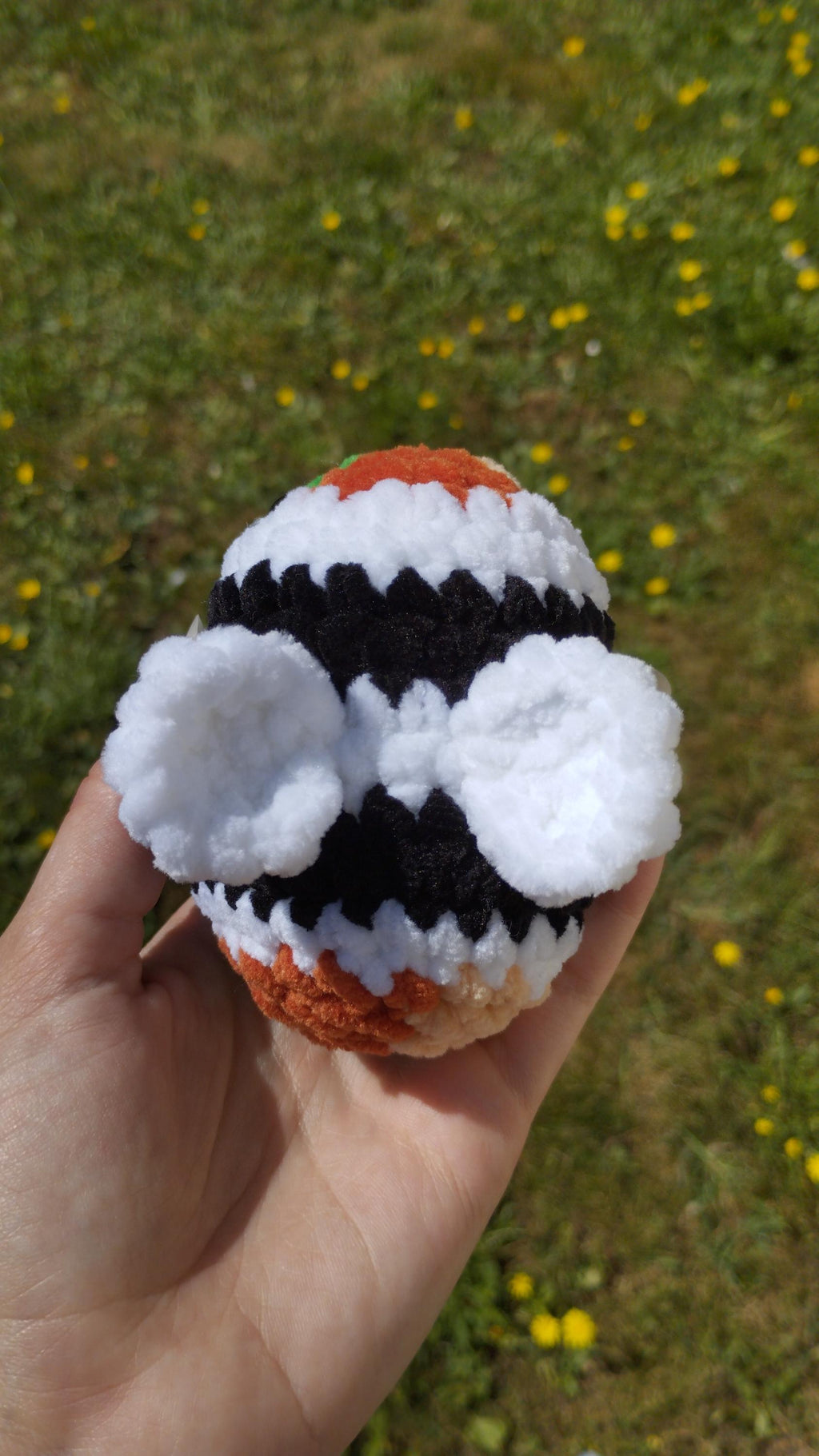 Peluche abeille maki au crochet