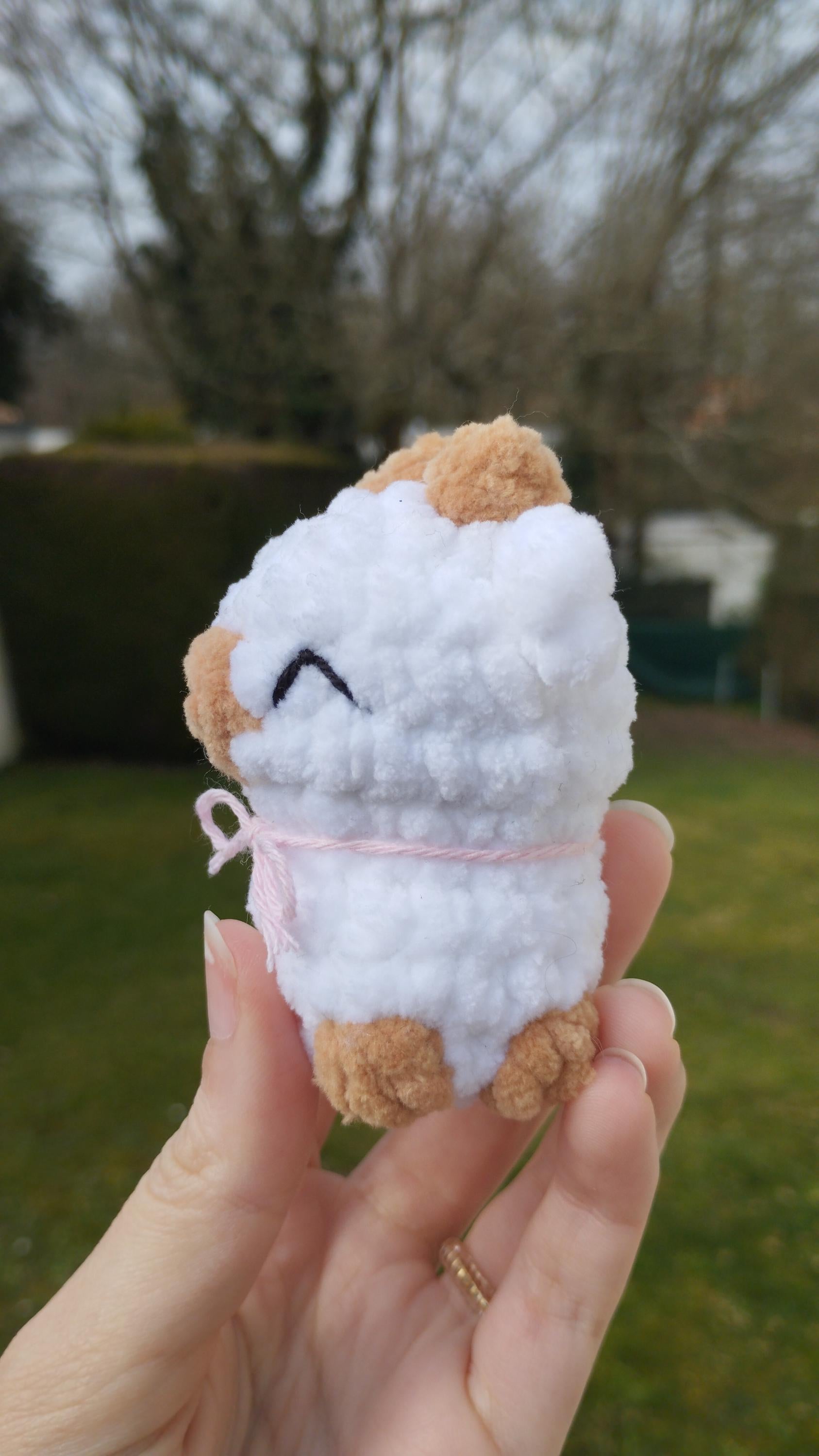 Peluche mini vache au crochet