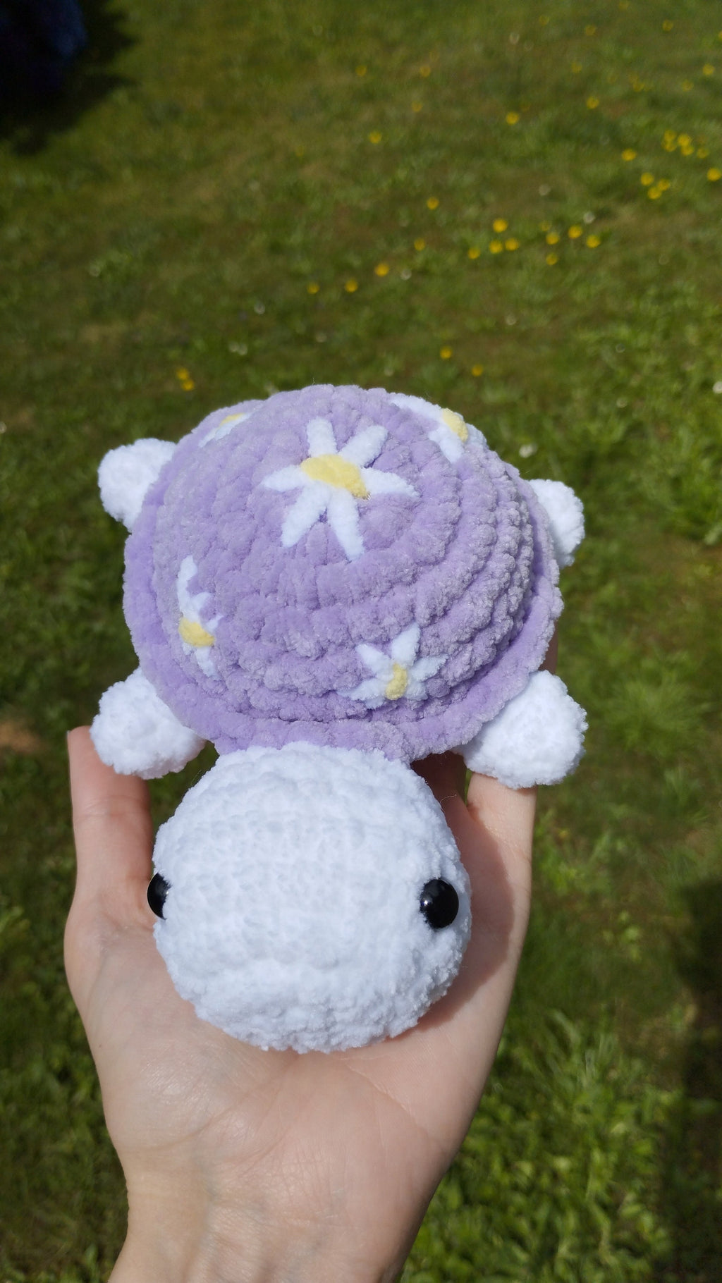 Peluche tortue fleur au crochet