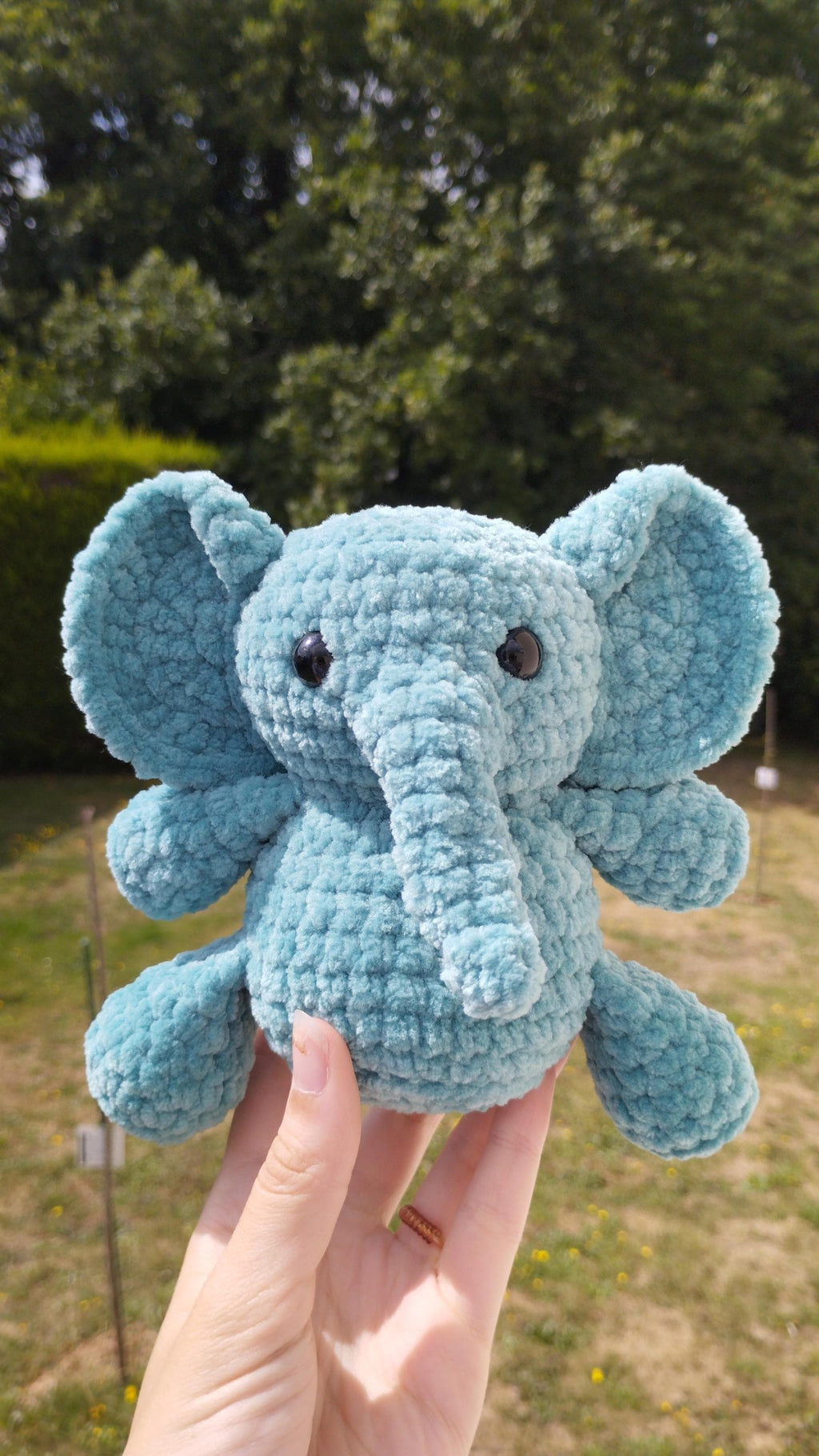Peluche éléphant personnalisable au crochet