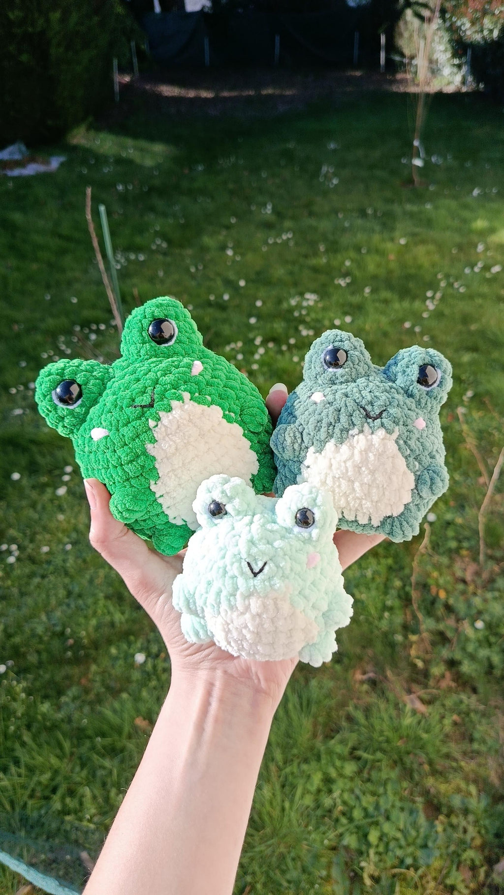Peluche grenouille personnalisable au crochet