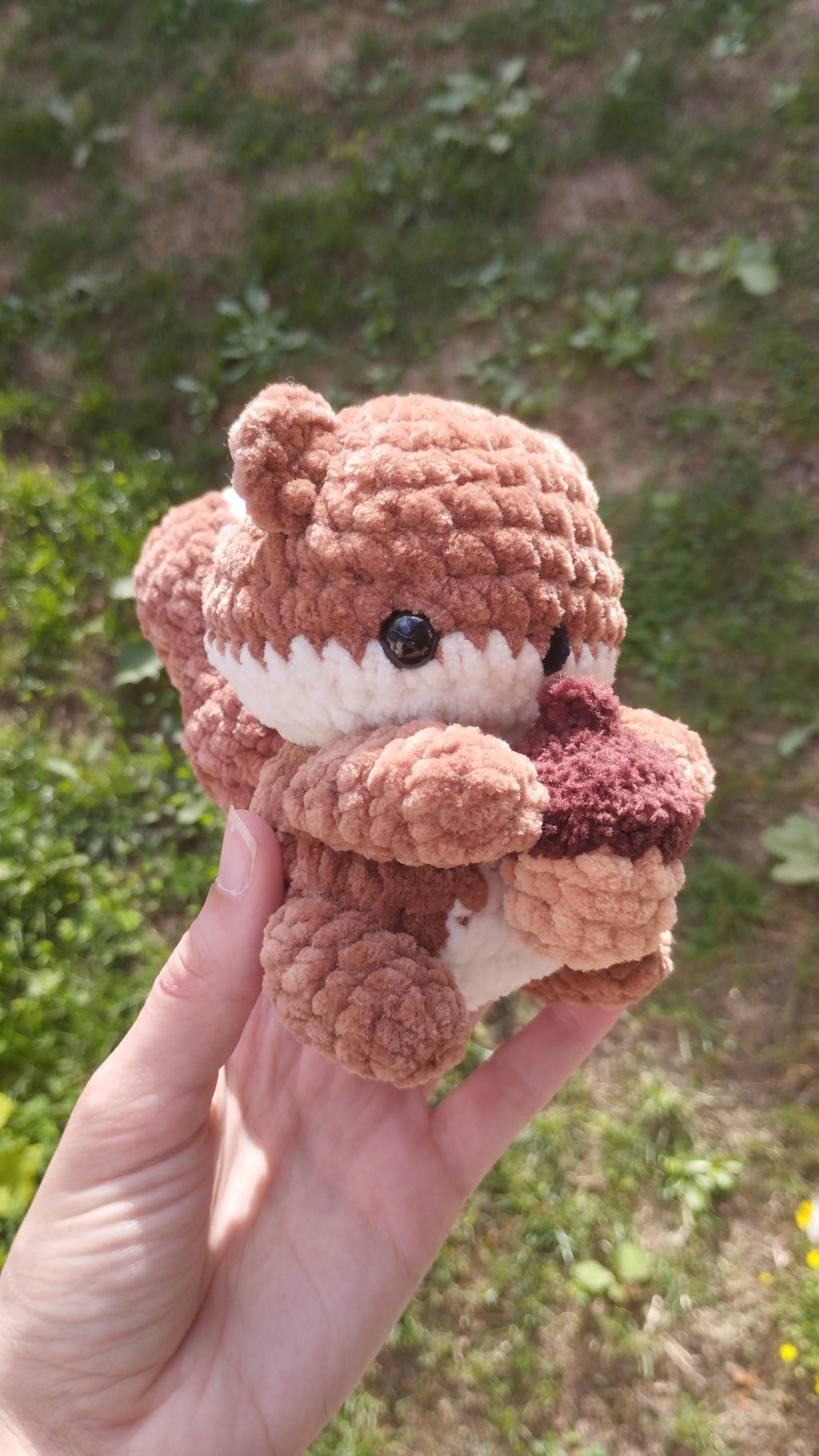 Peluche écureuil au crochet