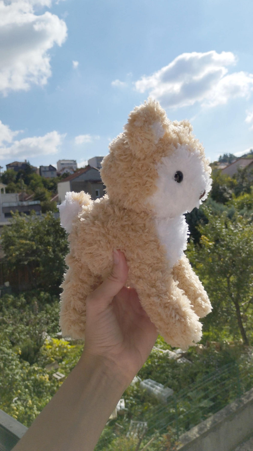 Peluche faon fluffy au crochet