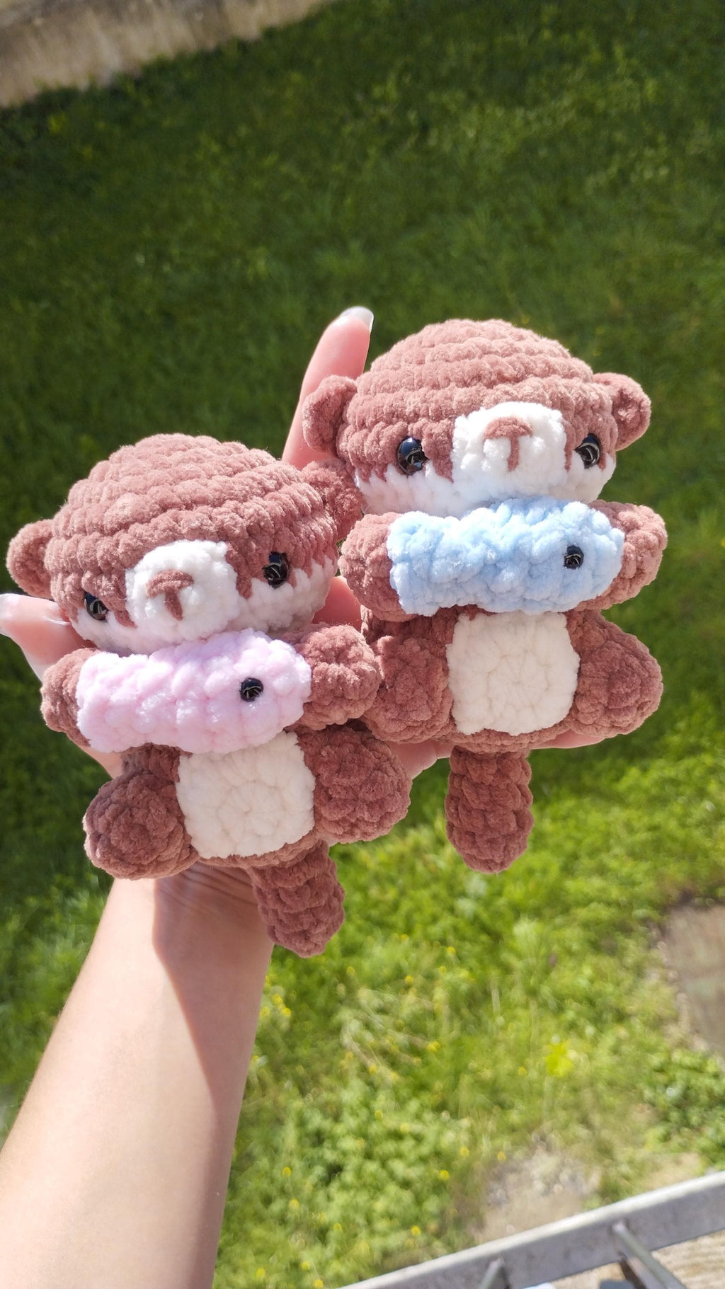 Peluche loutre personnalisable au crochet