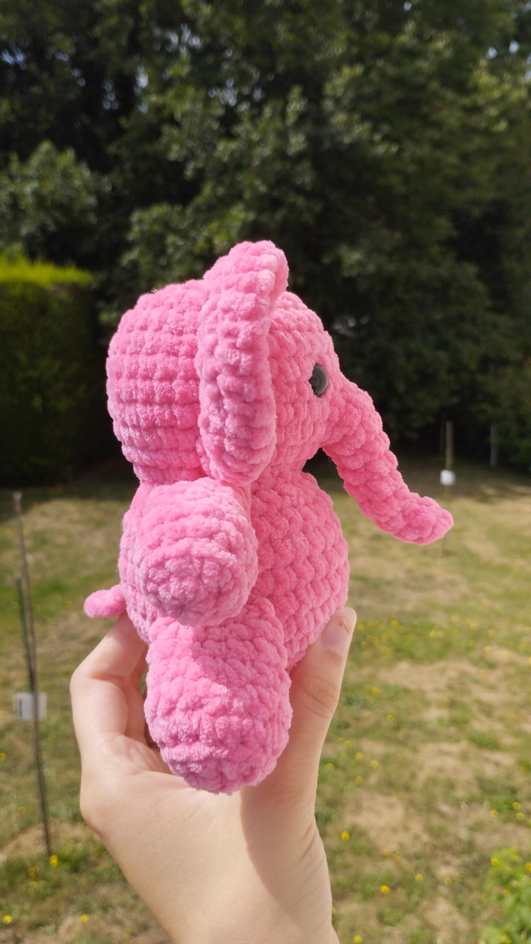 Peluche éléphant personnalisable au crochet