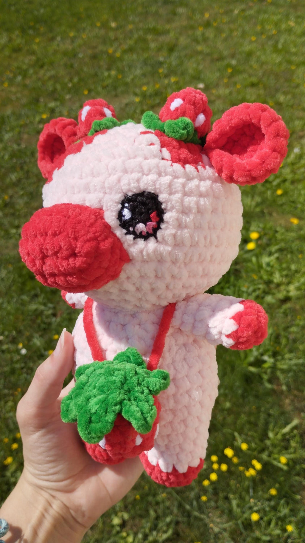 Peluche vache fraise au crochet