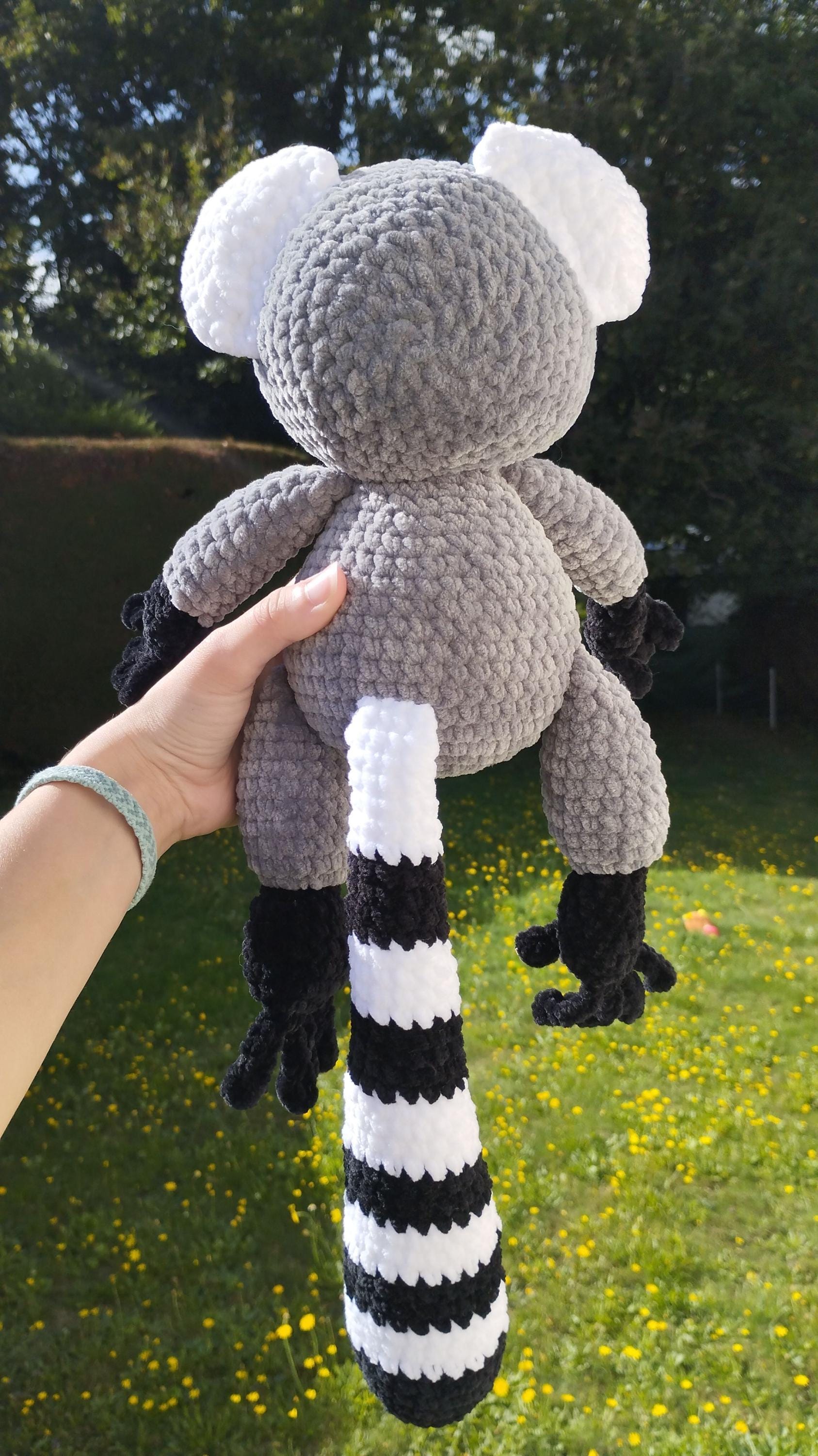 Peluche lémurien au crochet