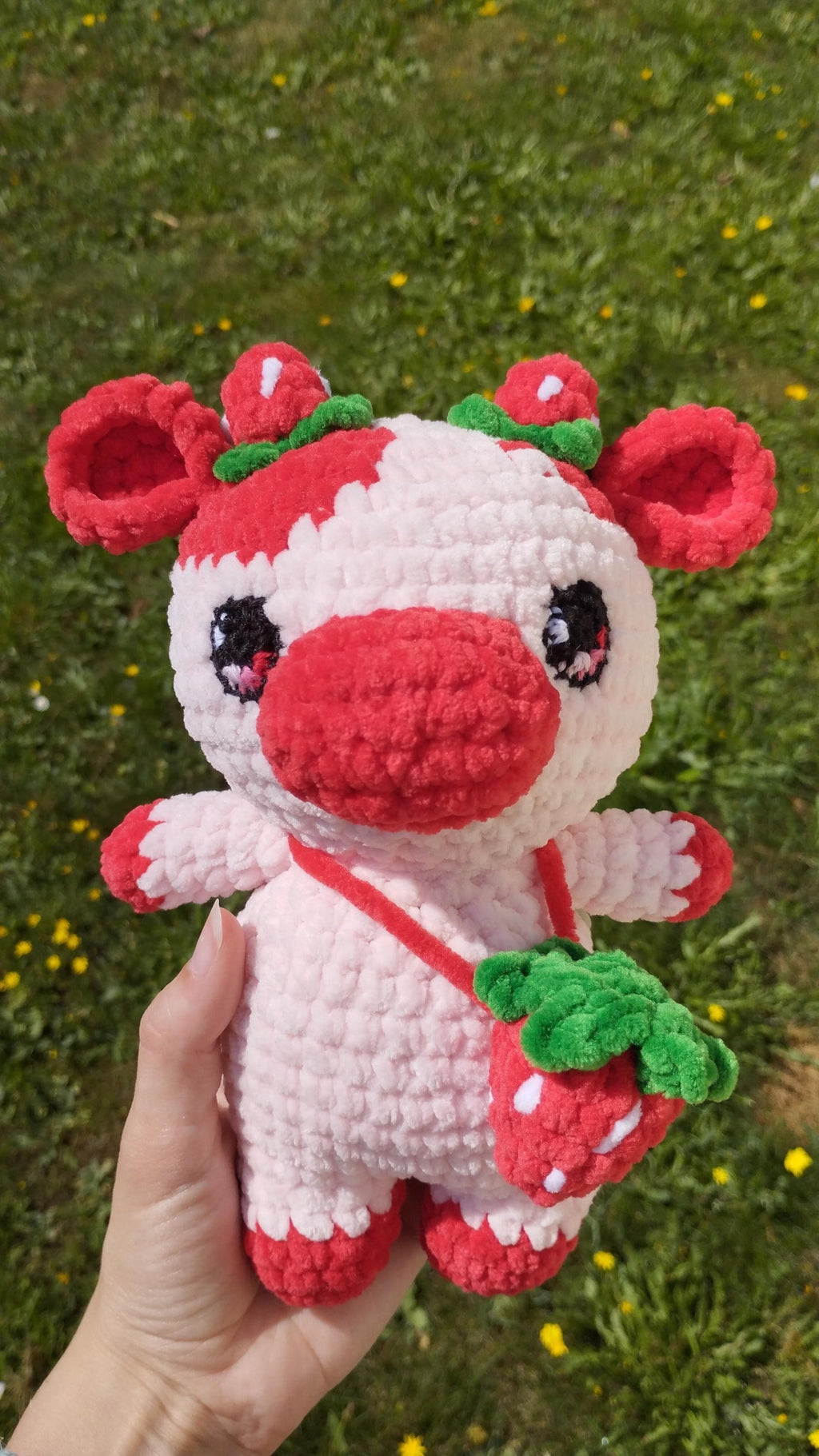 Peluche vache fraise au crochet