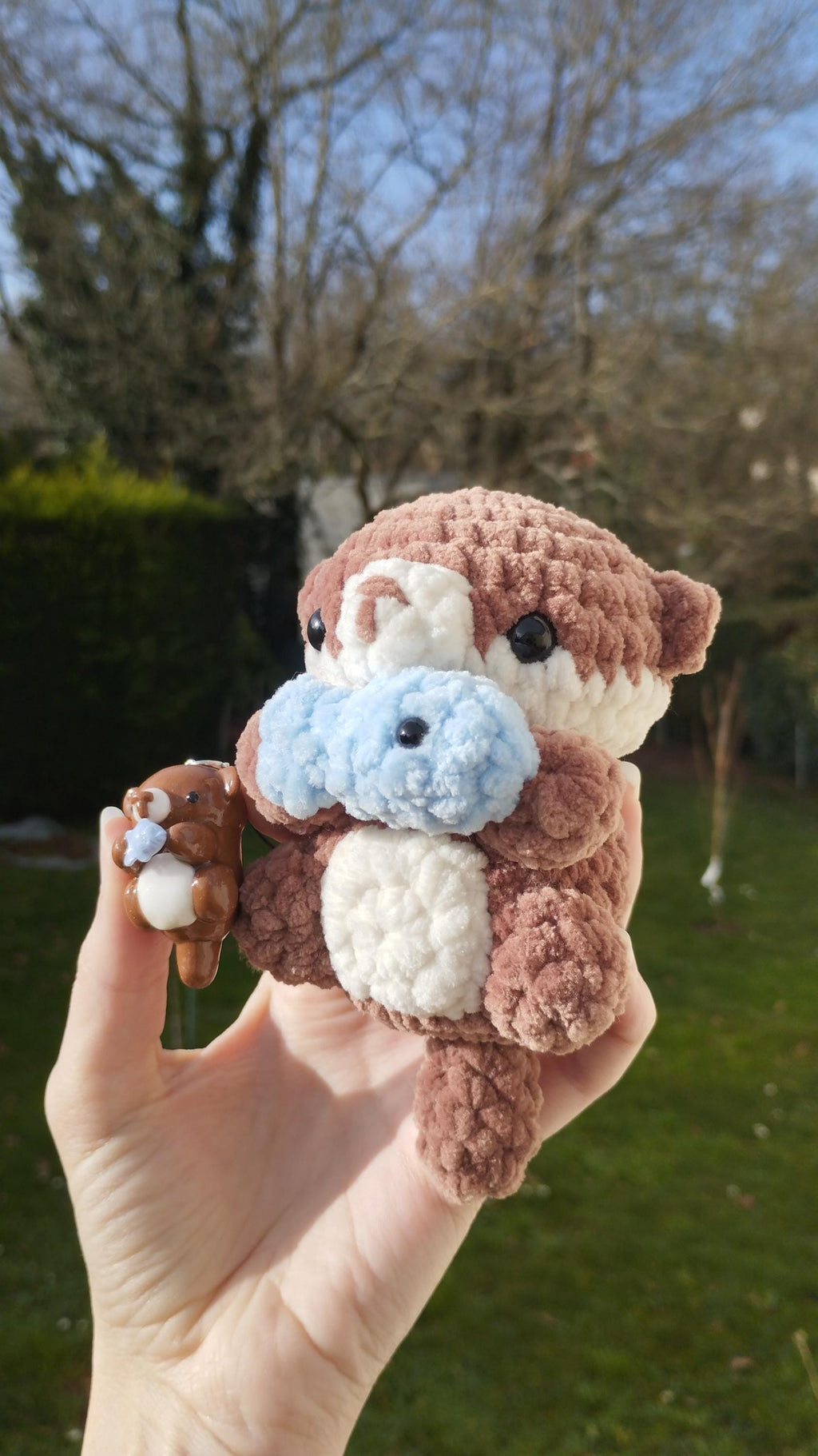 Lot peluche loutre au crochet et porte clé loutre