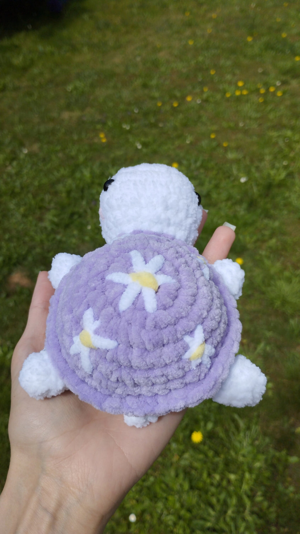 Peluche tortue fleur au crochet